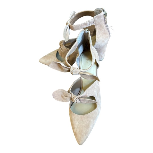 Lord & Taylor Heels - Picture 2 of 3